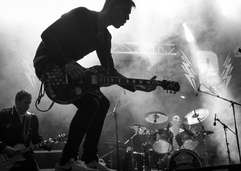 Sängerin auf der Bühne